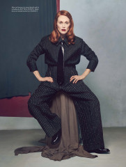 Julianne Moore - AnOther Magazine, Spring/Summer 2024 фото №1390389