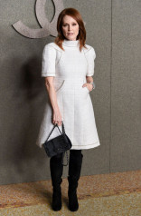 Julianne Moore-Chanel Metiers D’Art Show Pre-fall 2019 in New York фото №1123322
