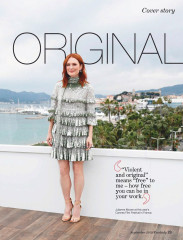 Julianne Moore – Fairlady Magazine September 2019 Issue фото №1211228