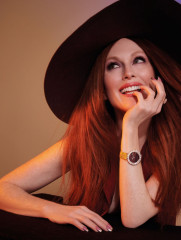 JULIANNE MOORE in L’Officiel Magazine, Italy February 2020 фото №1250097