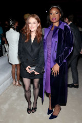 Julianne Moore - Tom Ford’s Fashion Show at NYFW 09/12/2021 фото №1311707