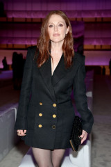 Julianne Moore - Tom Ford’s Fashion Show at NYFW 09/12/2021 фото №1311709