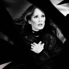 Julianne Moore by Tatijana Shoan for As If Magazine // 2021 фото №1301271