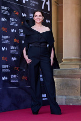 Juliette Binoche at San Sebastian Film Festival 09/29/23 фото №1379623