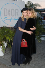 Juno Temple – Dior Dinner in Los Angeles фото №963756