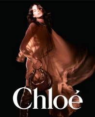 Kaia Gerber – Chloé Fall/Winter Campaign 2024 фото №1401377