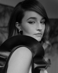 KAITLYN DEVER for Contentmode Magazine, Winter 2020 фото №1242663