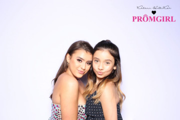 Kalani Hilliker – Kalani Hearts PromGirl Collection Launch Party Photobooth фото №1138142