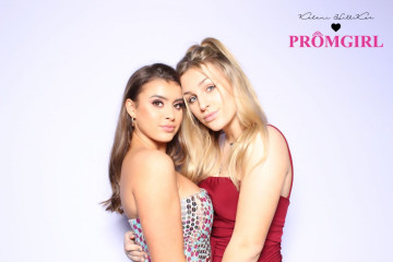 Kalani Hilliker – Kalani Hearts PromGirl Collection Launch Party Photobooth фото №1138137