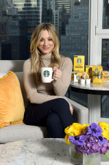 Kaley Cuoco – Starbucks “Shine from the Start” Spring Campaign in NYC фото №1250054