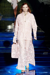 Fendi by Versace Pre-Fall 2022 фото №1338563