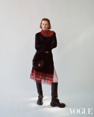 Karen Elson for Vogue Hong Kong 2024 фото №1400291