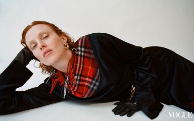 Karen Elson for Vogue Hong Kong 2024 фото №1400293