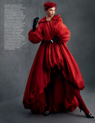 KARLIE KLOSS in Vogue Magazine, Spain December 2019 фото №1233961