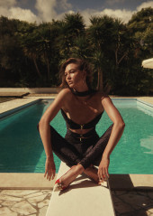 Karlie Kloss - Vogue Espana 2022 фото №1350818