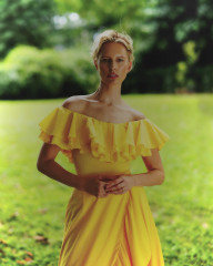 Karolina Kurkova ~ Schon Magazine Switzerland December 2024 by Pablo Costanzo фото №1414600