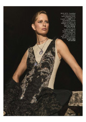 Karolina Kurkova ~ Elle Germany 04.2025 by Max Abadian фото №1414089