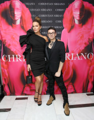 Kate Beckinsale - Christian Siriano Dresses to Dream Book Launch in LA 19/11/21 фото №1323386