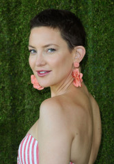 Kate Hudson – Veuve Cliquot Polo Classic 2017 in Los Angeles фото №1003642