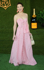 Kate Hudson – Veuve Cliquot Polo Classic 2017 in Los Angeles фото №1003640