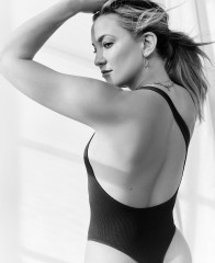 Kate Hudson by Coliena Rentmeester for Fabletics // Feb 2021 фото №1289689