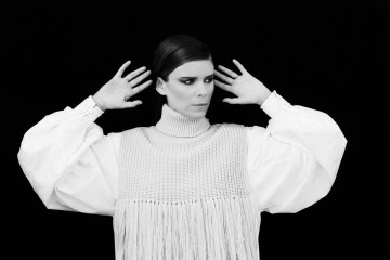 Kate Mara by Dorit Thies for Amazing Magazine // Winter 2020 фото №1285643