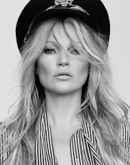 Kate Moss - Vogue Russia (December 2021) фото №1324449