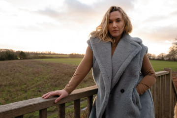 Kate Winslet by Greg Williams for Emmy || April 2021 фото №1294399