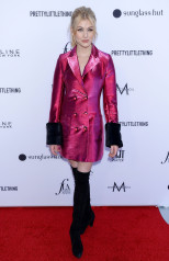 Katherine McNamara-The Daily Front Row Fashion Awards фото №1153575