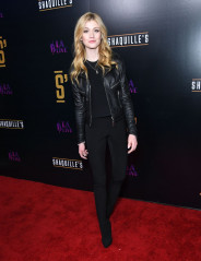 Katherine McNamara- Grand Opening of Shaquille’s at L.A. Live фото №1151371