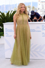 Katheryn Winnick - 'Flag Day' Photocall at 74th Cannes Film Festival 07/11/2021 фото №1302165