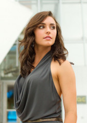 Kathryn McCormick фото