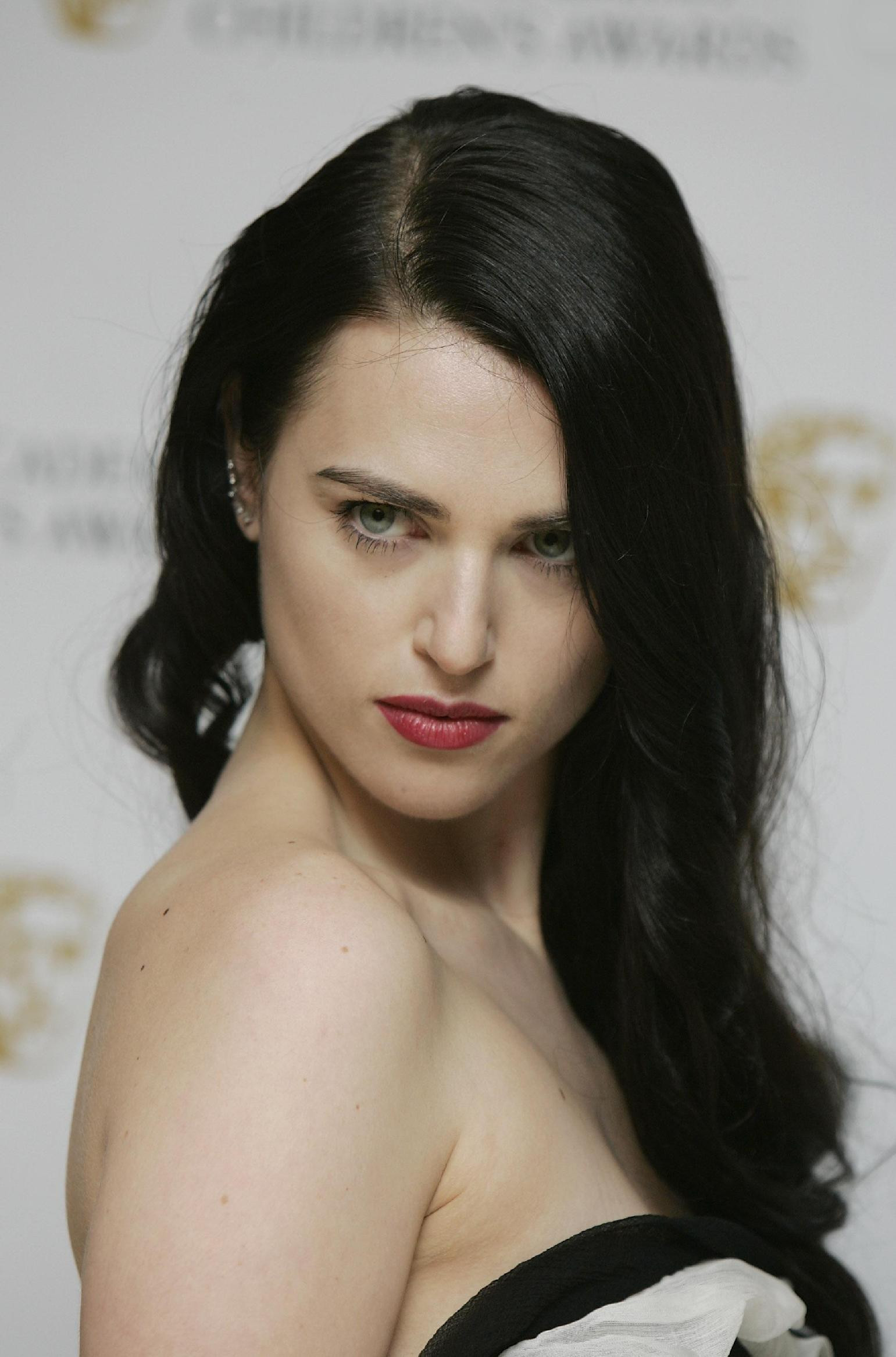 Кэти МакГрэт (Katie McGrath)