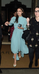 Keira Knightley – Leaving Harper’s Bazaar Women of the Year Awards in London фото №1113155
