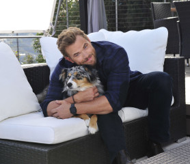 Kellan Lutz-AKC National Championship Photoshoot  фото №1127086