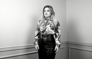 Kelly Clarkson – “Uglydolls” Portrait Session in LA, April 2019 фото №1169263