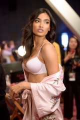 Kelly Gale фото №1014127