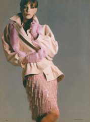 Kelly LeBrock ~ US Vogue April 1981 by Francesco Scavullo фото №1375430