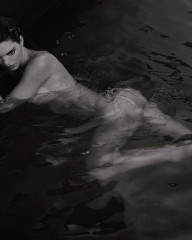 Kendall Jenner by Mert Alas (2020) фото №1317000