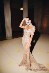 Kendall Jenner - MET Gala 2021: In America. A Lexicon Of Fashion Inside 09/13/21 фото №1310983