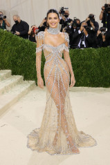 Kendall Jenner - MET Gala 2021: In America. A Lexicon Of Fashion 09/13/2021 фото №1310992