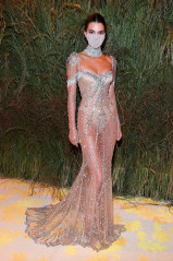 Kendall Jenner - MET Gala 2021: In America. A Lexicon Of Fashion Inside 09/13/21 фото №1310982