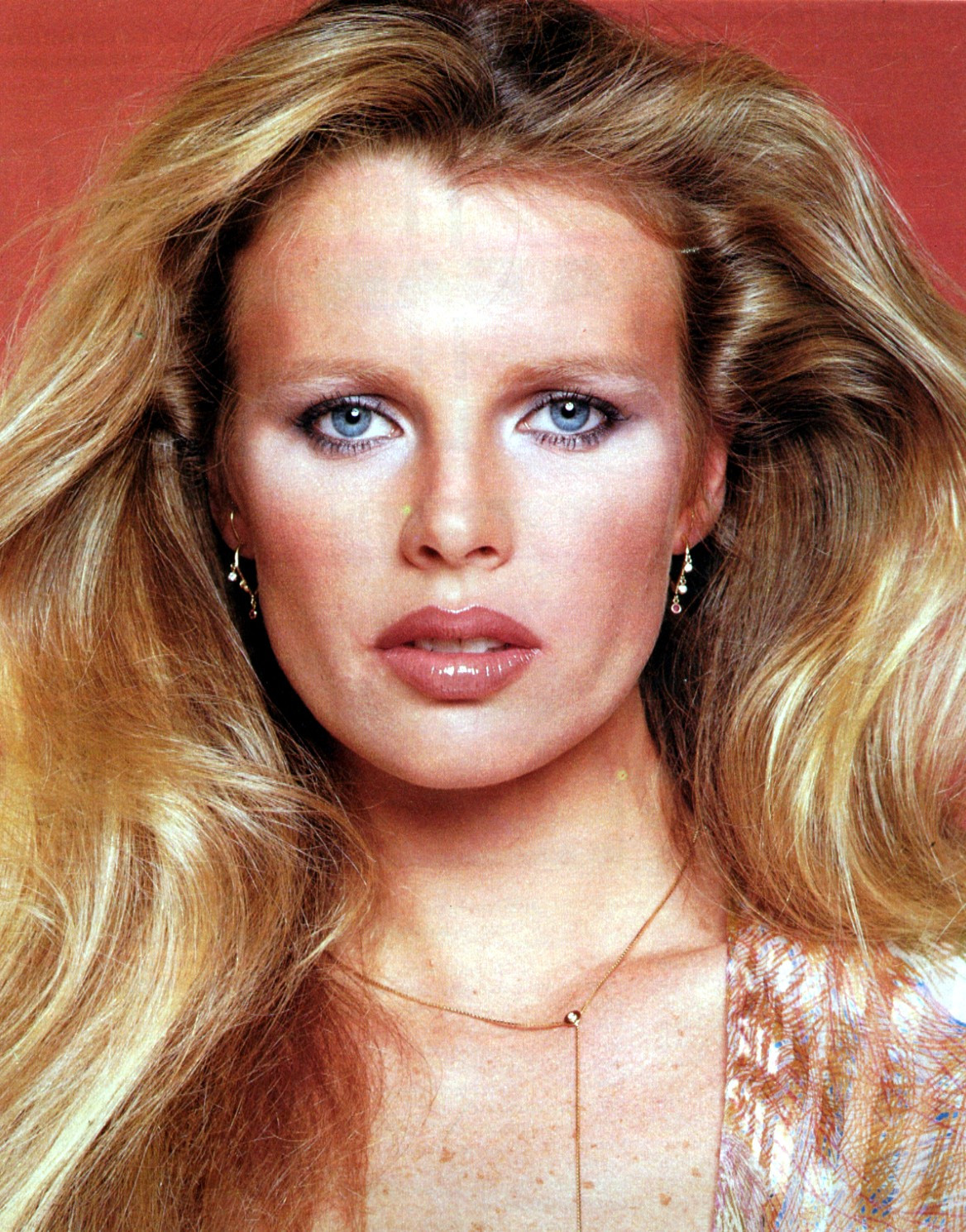 Ким Бэсинджер (Kim Basinger)