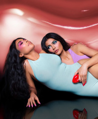 Kylie Jenner & Kim Kardashian for KKW Fragrance // 2019 фото №1212428