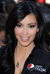 Kim Kardashian фото №180144