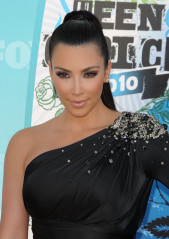 Kim Kardashian фото №624534
