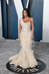 Kim Kardashian - Vanity Fair Oscar Party, Los Angeles // February 9, 2020 фото №1269726