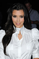 Kim Kardashian фото №181139