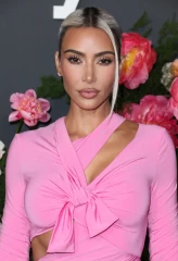 Kim Kardashian - Baby2Baby Gala in West Hollywood 11/12/2022 фото №1357108