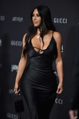 Kim Kardashian – 2018 LACMA Art Film Gala in Los Angeles фото №1114113